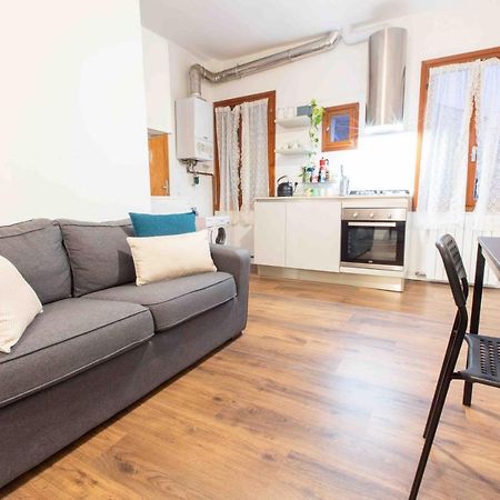 Ca Zulian Amazing Canal View Apartment Venesia Bagian luar foto
