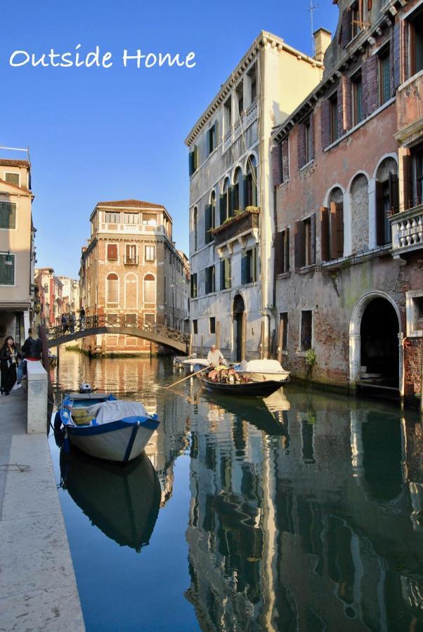 Ca Zulian Amazing Canal View Apartment Venesia Bagian luar foto