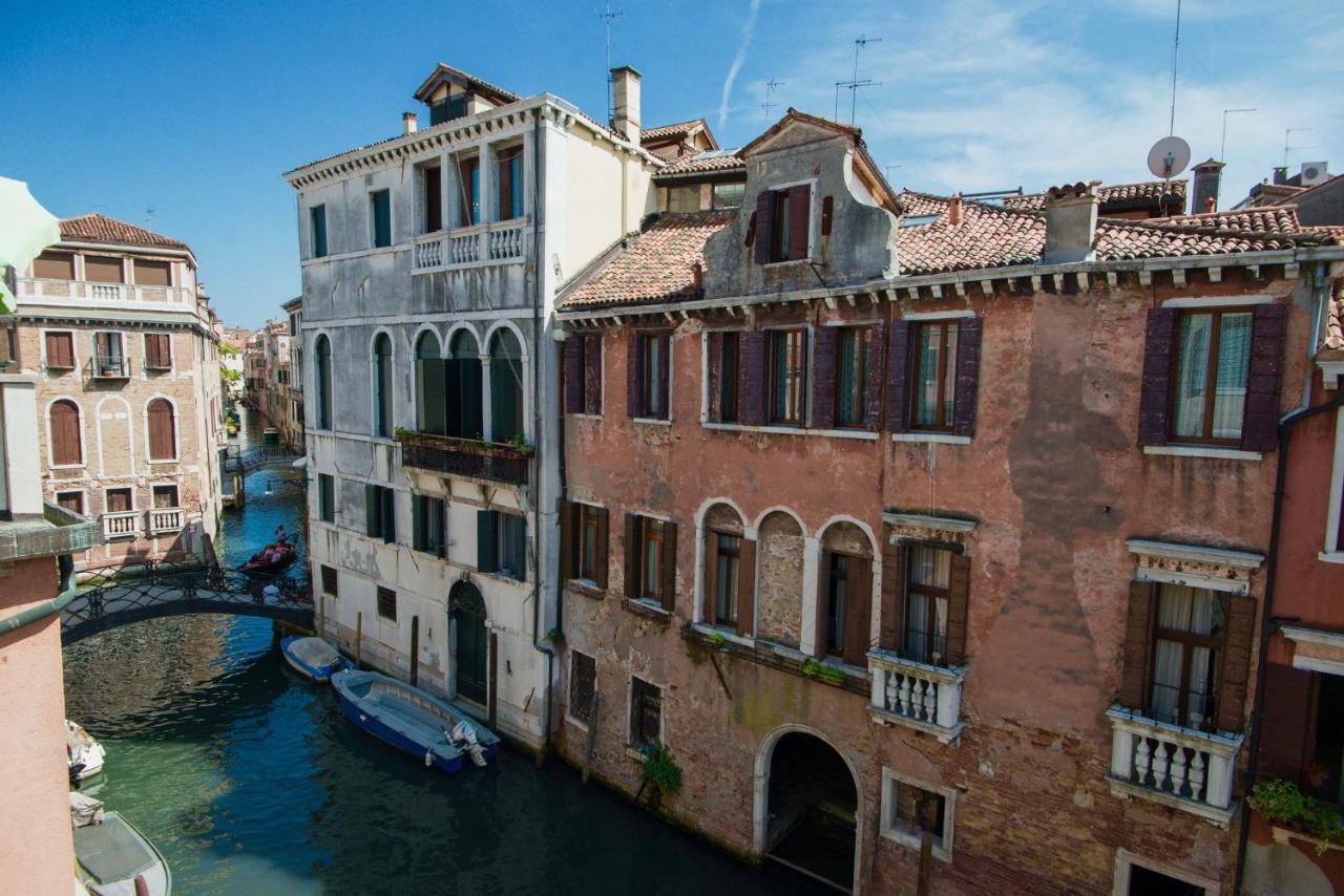 Ca Zulian Amazing Canal View Apartment Venesia Bagian luar foto